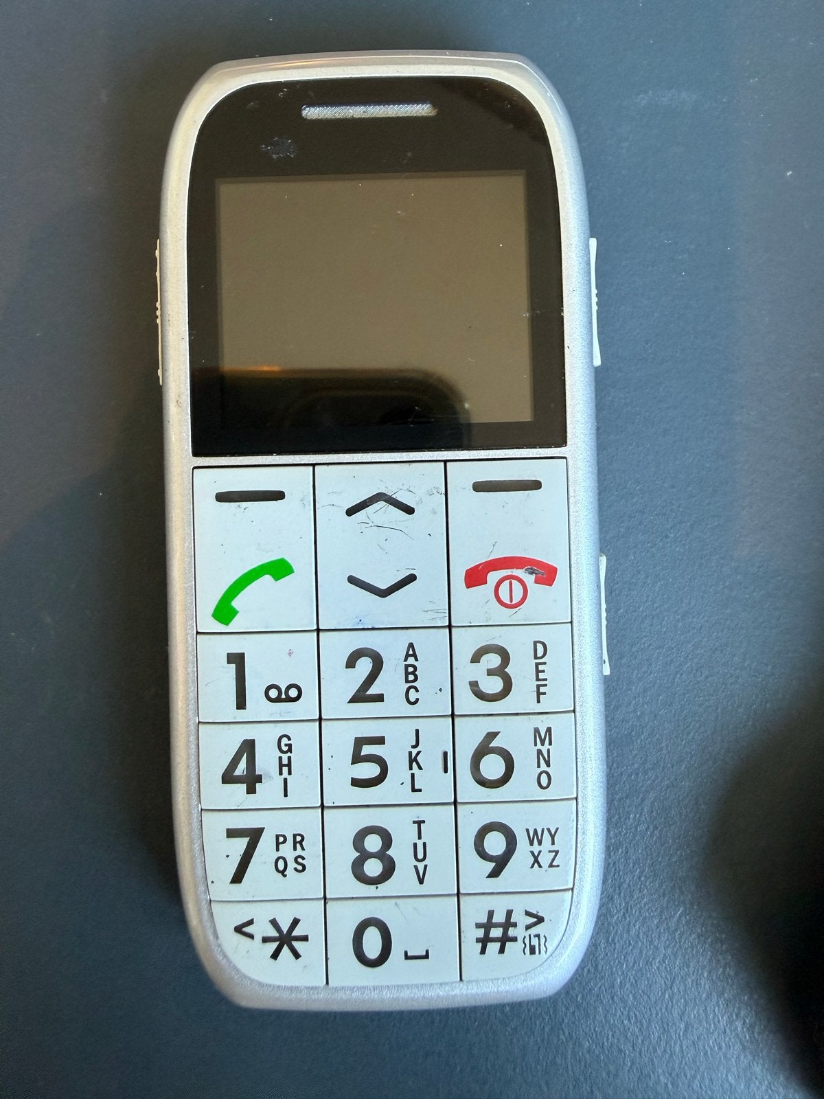 Profoon PM-595 Senioren Mobiele Telefoon - Eenvoudig in Gebr, Gebruikt, Geen camera, Ophalen of Verzenden, Klassiek of Candybar