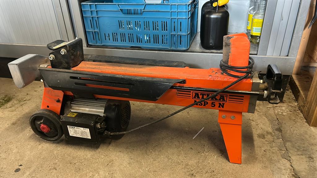 Atika houtklover 5 ton, Tuin en Terras, Kloofmachines, Ophalen of Verzenden, Zo goed als nieuw