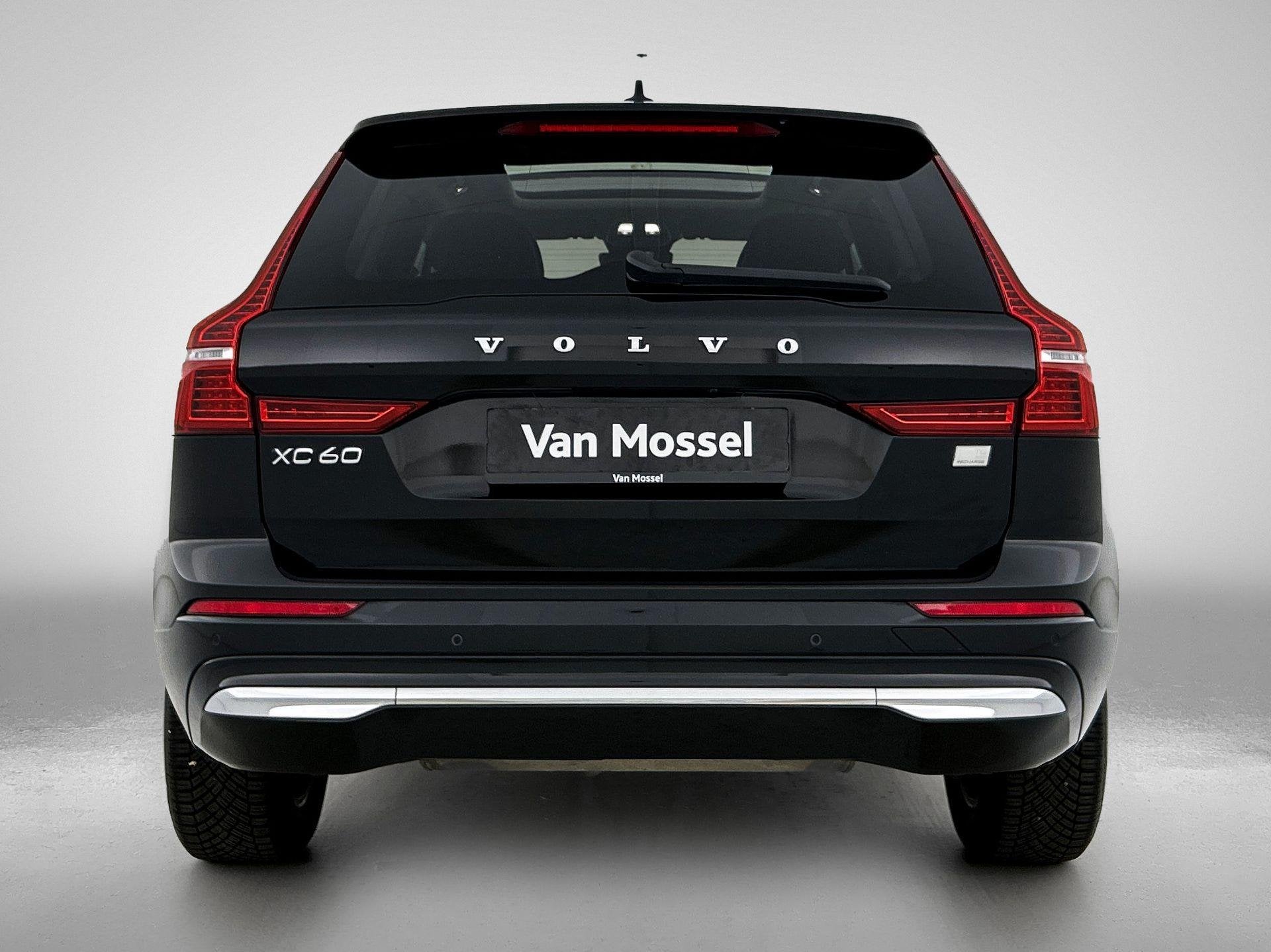 Volvo XC60 T6 PHEV 4x4 Essential Aut. | PANORAMADAK | ACHTER, Auto's, Automaat, 12 maanden, Stof, Gebruikt