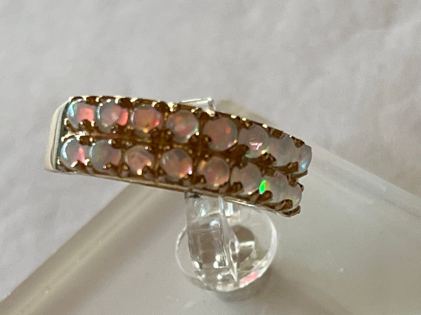 Dubbele gouden ring met opaal  585, Verzenden, Zo goed als nieuw, 17 tot 18, Met edelsteen