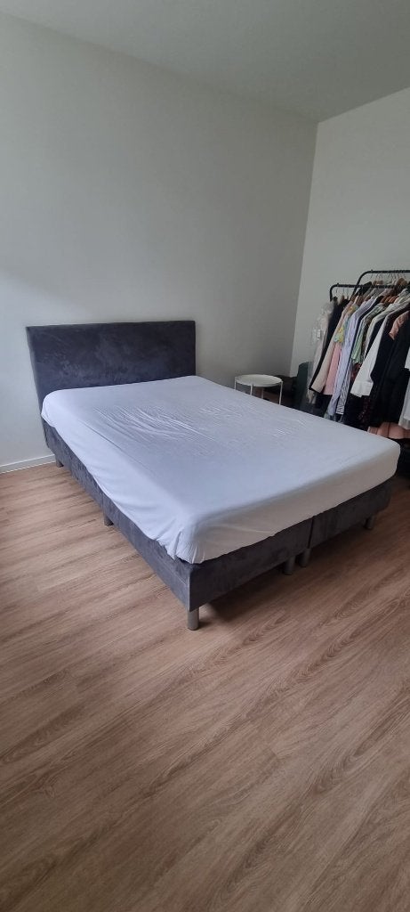 Tweepersoons boxpring bed 140x200cm met matras, Ophalen, Tweepersoons, 140 cm, Zo goed als nieuw