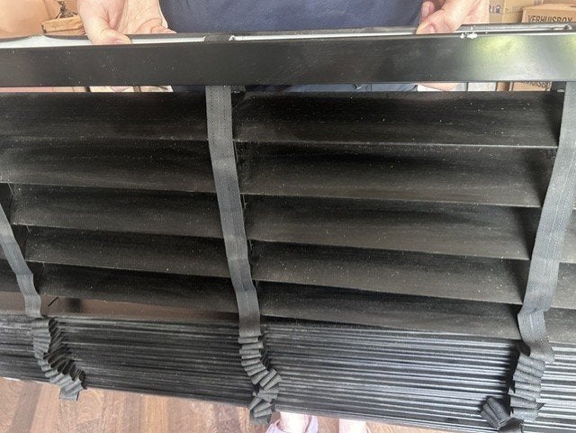 Houten jaloezie zwart met nerf - Veneta 240x195 cm, Ophalen, Jaloezie, Overige merken, Zwart
