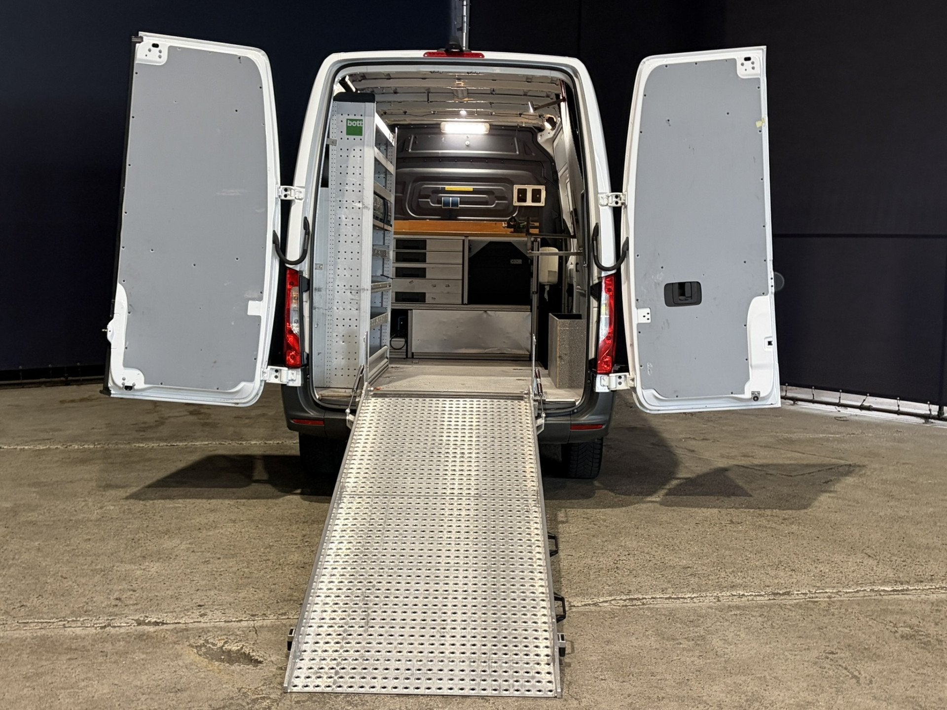 Mercedes-Benz Sprinter 311 CDI L2H2 Inrichting Oprijplaat Eu, Dealer onderhouden, Gebruikt, 4 cilinders, 2000 kg