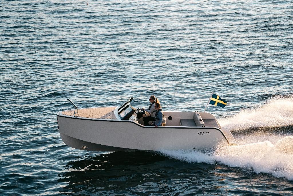 X-Shore 1 – De stilte die varen opnieuw definieert, Watersport en Boten, Overige materialen, Binnenboordmotor, 6 meter of meer