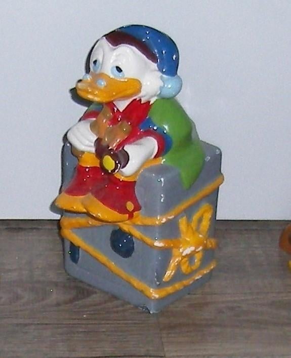 LEUKE VINTAGE SPAARPOT VAN DAGOBERT DUCK, Verzamelen, Spaarpotten, Ophalen of Verzenden, Gebruikt, Steen, Aardewerk of Keramiek