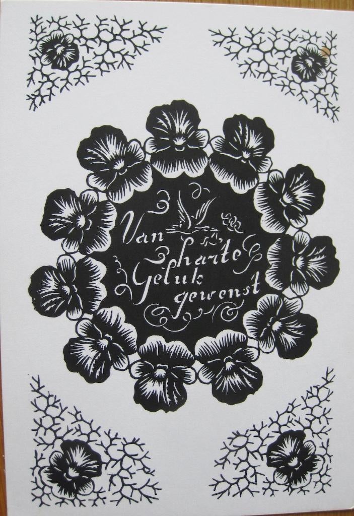 knipkunst op ansichtkaart - bloemenkrans - geluk gewenst, Verzamelen, Ophalen of Verzenden, 1960 tot 1980, Gelopen, Overige thema's