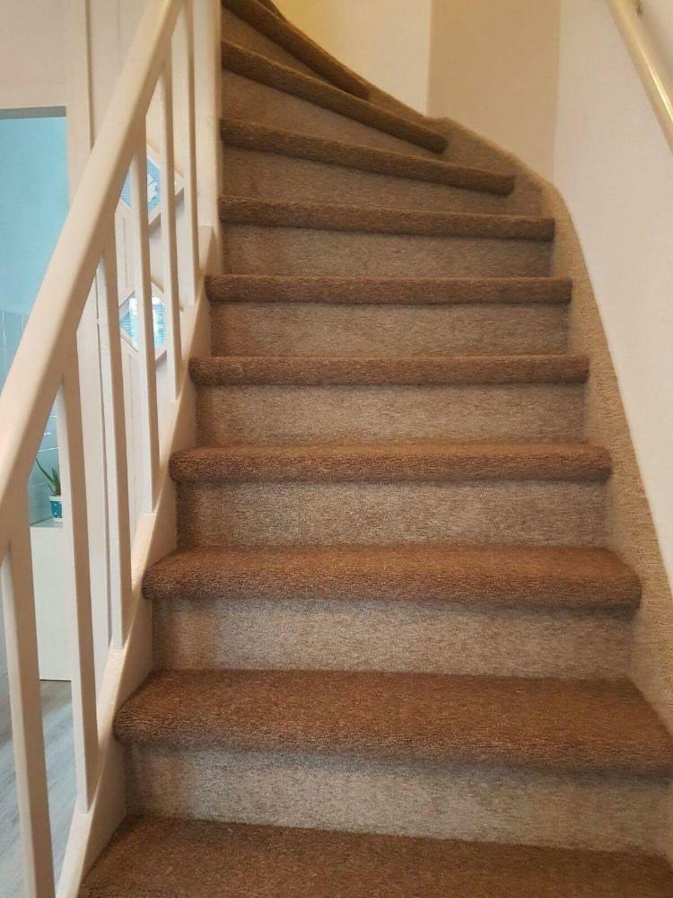 Uw trap al bekleed vanaf 180,- inclusief tapijt, Diensten en Vakmensen, Garantie, Laminaat of Parket