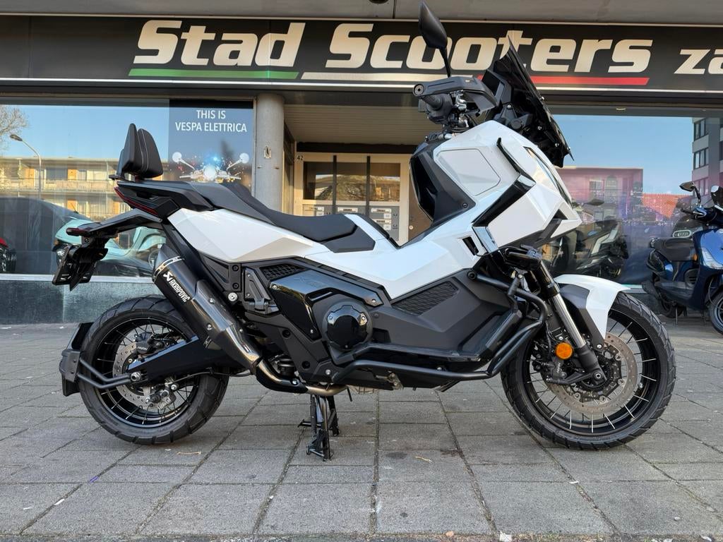 Honda x-adv 750  2025  white edition demo  xadv, Honda, Bedrijf, 749 cc, Meer dan 35 kW
