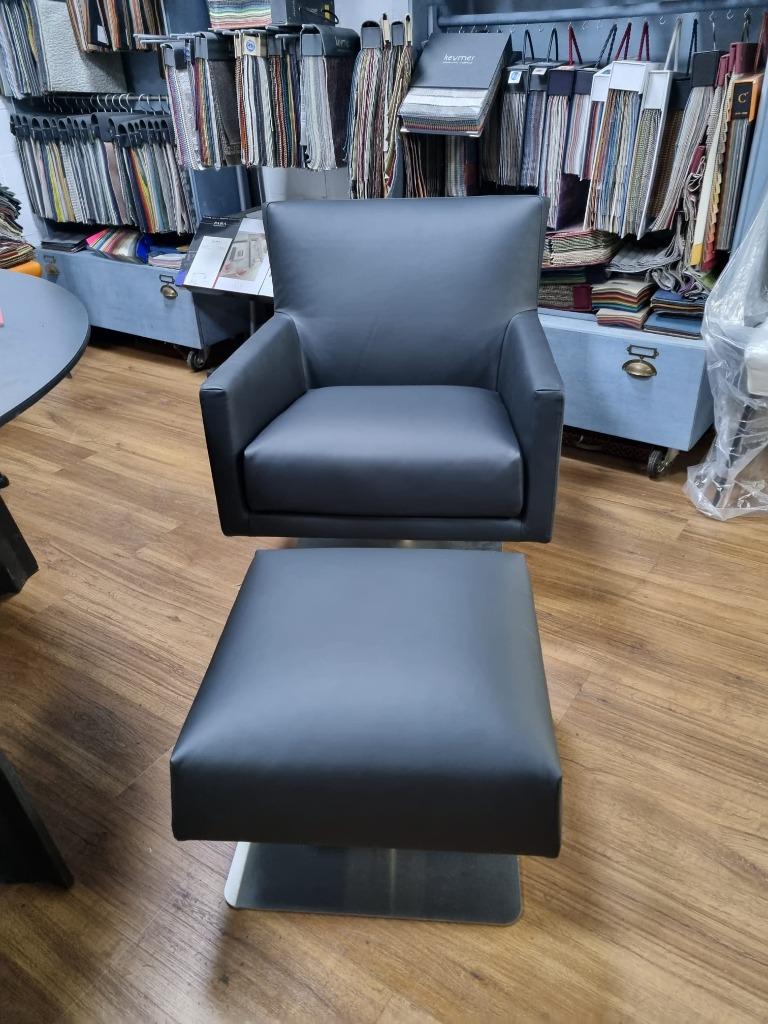 Impala Fauteuil met hocker van Montis, Nieuw, 75 tot 100 cm, Ophalen of Verzenden, Leer