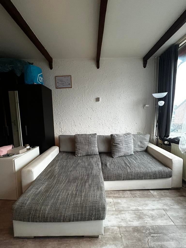 Large 5-seater sofa, white leather and gray, Huis en Inrichting, Banken | Sofa's en Chaises Longues, Ophalen, Gebruikt, Vierpersoons of meer