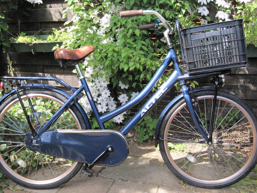 meisjesfiets meisje fiets 26 inch transport / pickup, Fietsen en Brommers, Fietsen | Meisjes, Altec Urban, Ophalen, 26 inch of meer