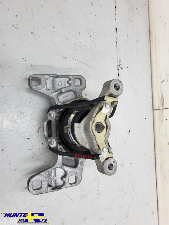 Versnellingsbak steun Volvo V40 II 2.0 D4 ('12-'19) 326F09, Auto-onderdelen, Transmissie en Toebehoren, Gebruikt, Ophalen of Verzenden