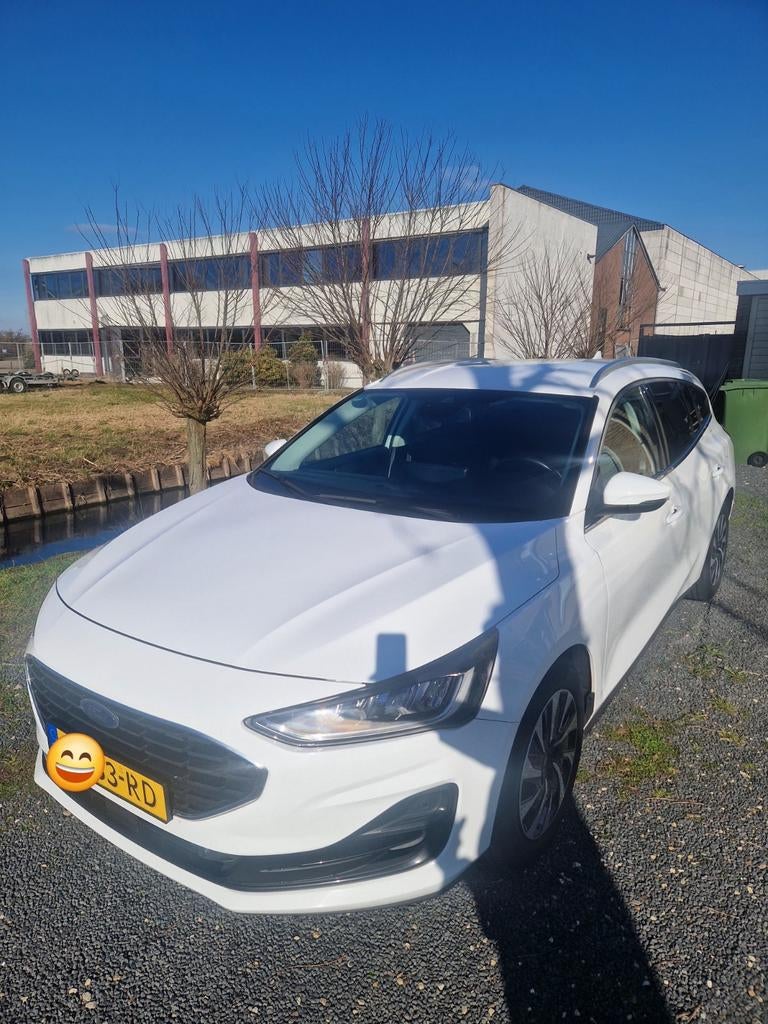 Foto 7 van Ford Focus 1.0 Ecoboost Hybrid  NOV 2022 CARPLAY DRAADLOOS