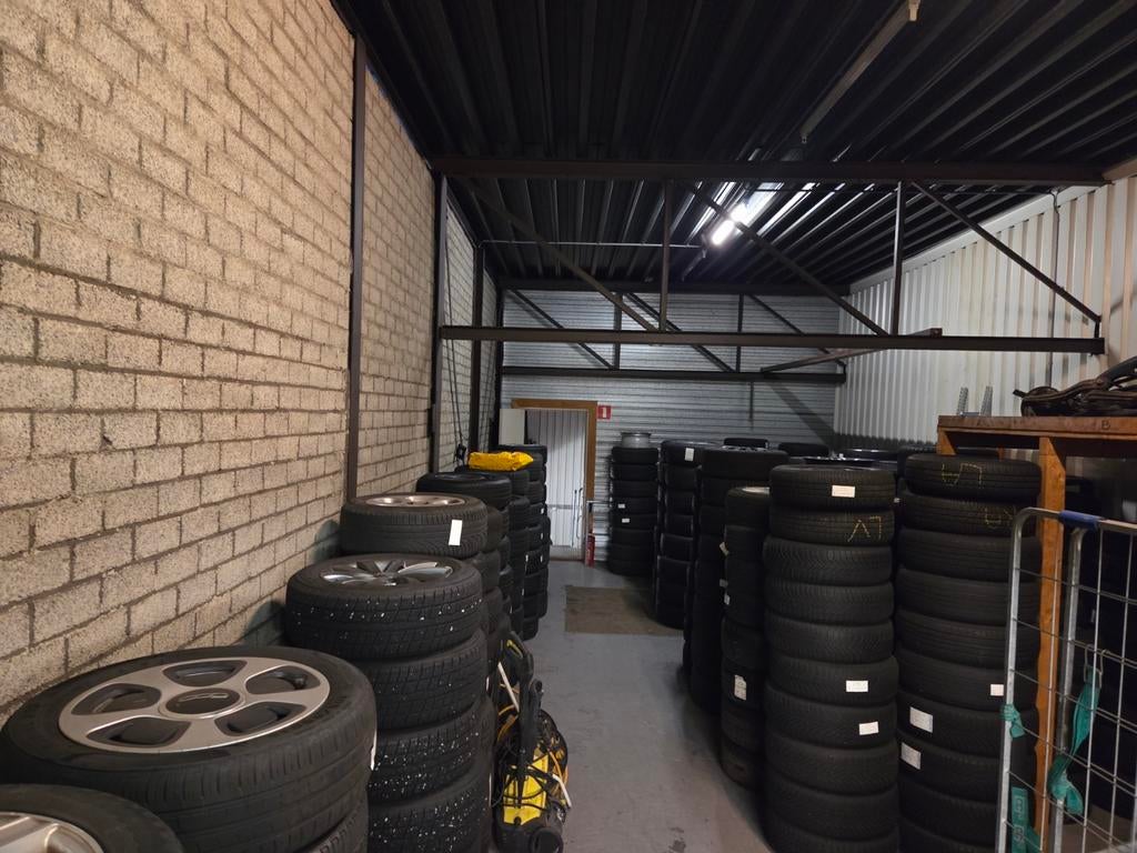 Winterbanden op velgen geschikt voor veel auto’s | Ook los, Auto-onderdelen, Banden en Velgen, Ophalen, Gebruikt, 16 inch, Banden en Velgen