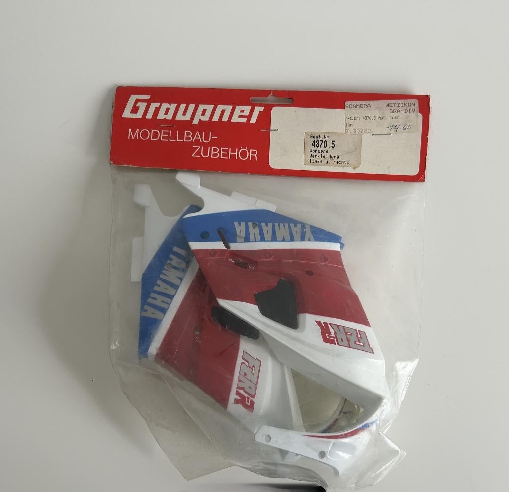 Graupner links / rechts body 4870.5 Yamaha motor nieuw rc