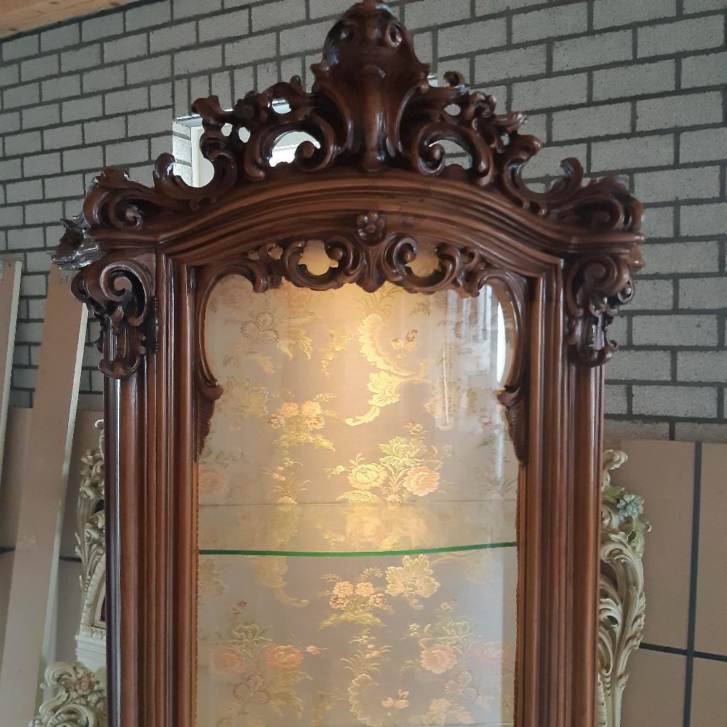 1 DEUR  BAROK  VITRINEKAST [ NIEUWE ]  900.00  EURO, 200 cm of meer, Nieuw, 25 tot 50 cm, 50 tot 100 cm