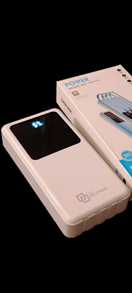 Nieuw in doos: Powerbank met ingebouwde kabels 20000mah, Ophalen of Verzenden, Nieuw