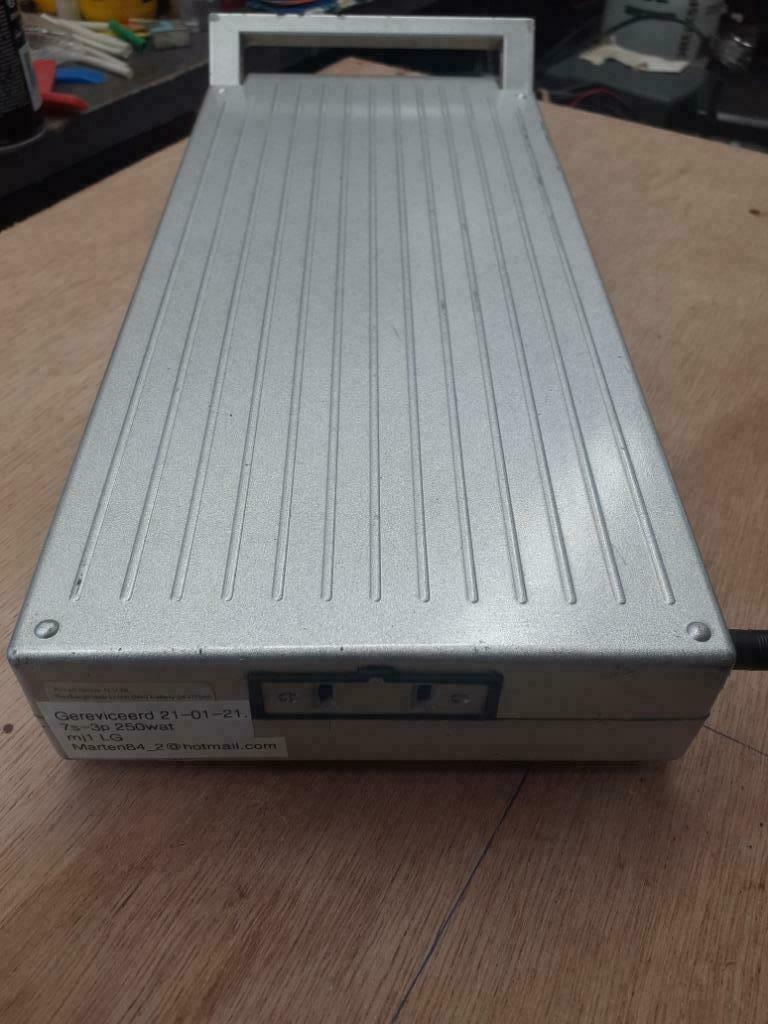 e-motion c2, c3 accu. grijs. en zwart. 15 Ah gereviseerd., Ophalen of Verzenden, Nieuw