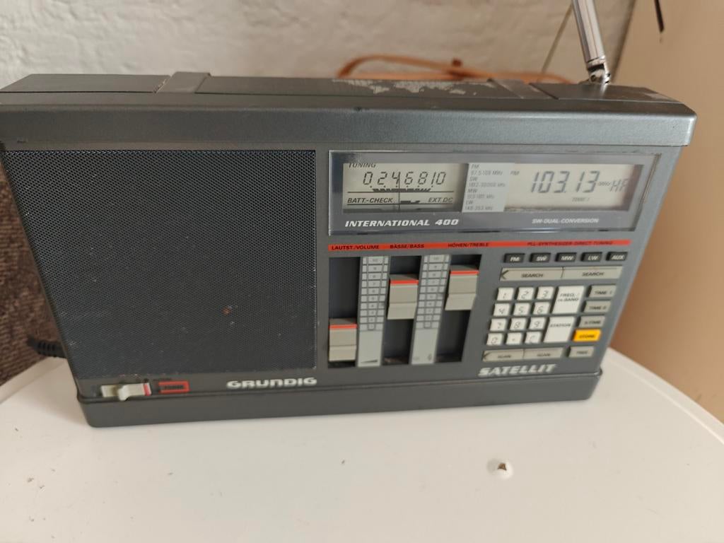 Grundig Satellit International 400 Wereldontvanger, Audio, Tv en Foto, Ophalen, Gebruikt, Wereldontvanger