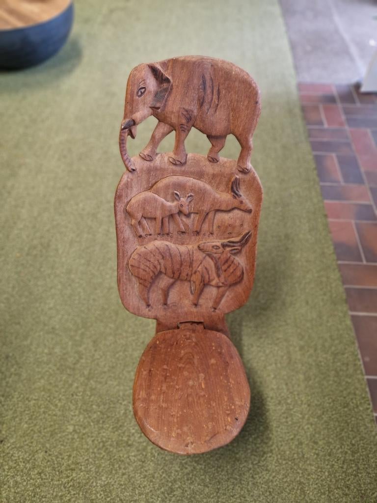 Handgesneden Afrikaans Krukje / Stoel | Hout | Dierenreliëf, Ophalen of Verzenden