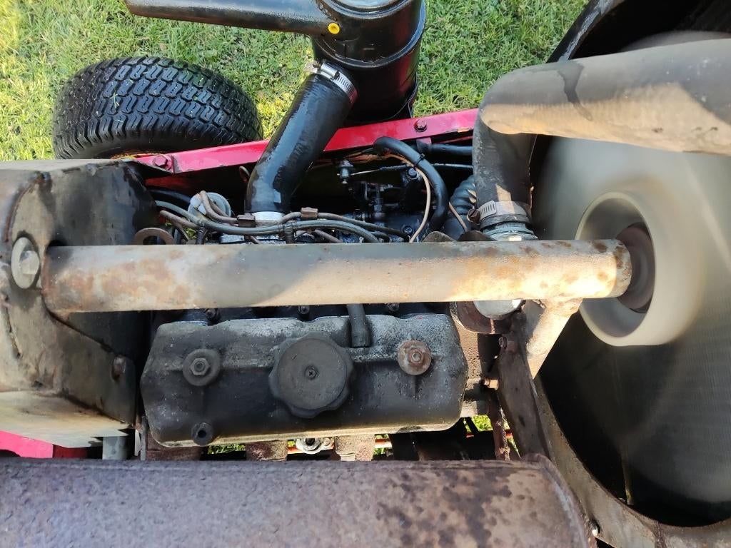 2 TORO zitmaaiers (type 322D en 223D, Mitsubishi diesel), Tuin en Terras, Ophalen, Toro, Gebruikt, Elektrische starter