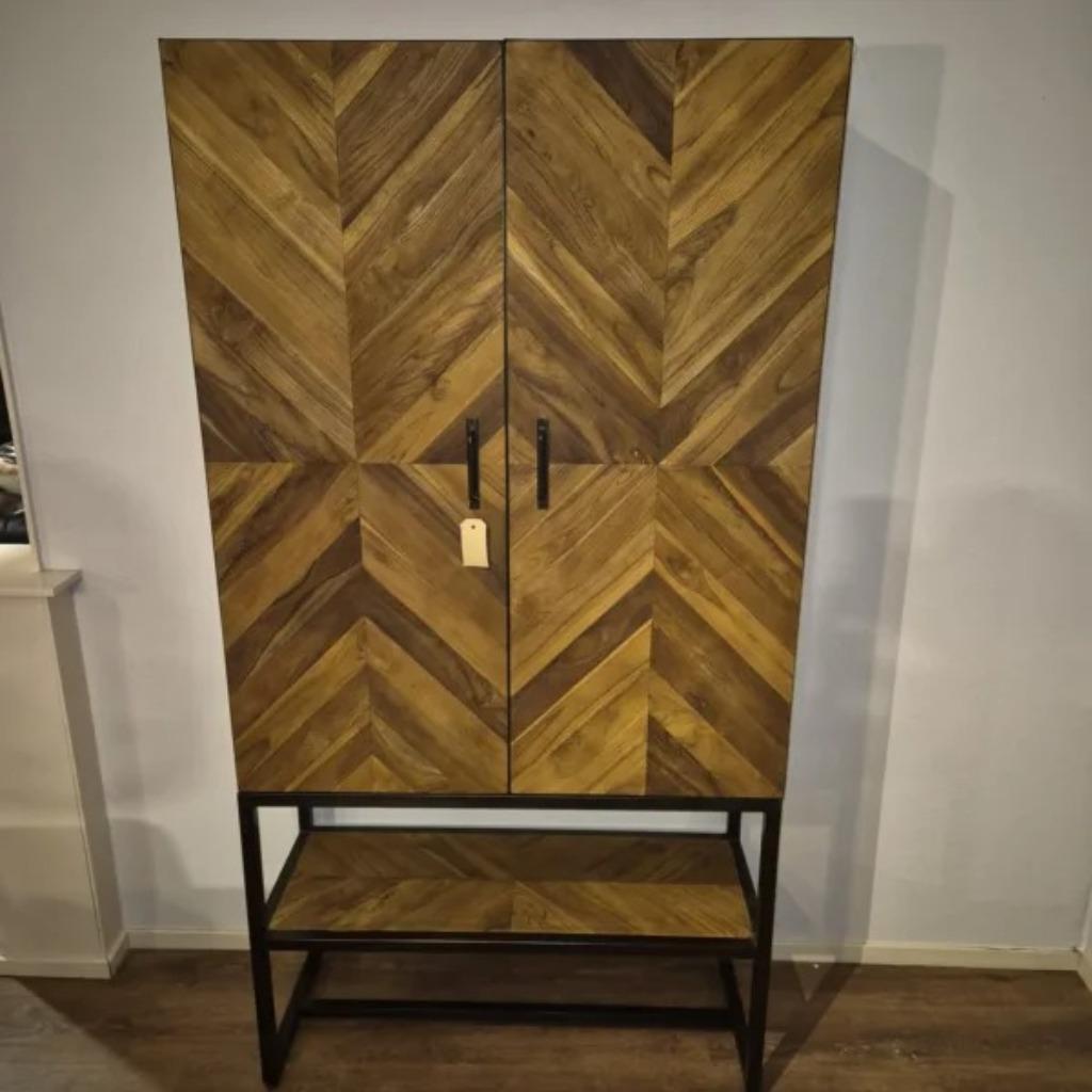 24459 Kast Visgraat-Motief Teak 1,05 m, Ophalen, 200 cm of meer, Nieuw, 25 tot 50 cm
