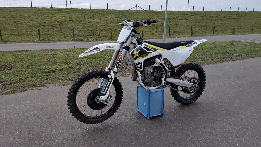 Nette goed onderhouden husqvarna FC 450 crossmotor (bj2017), Motoren, Motoren | Husqvarna, Bedrijf, Crossmotor, Ophalen