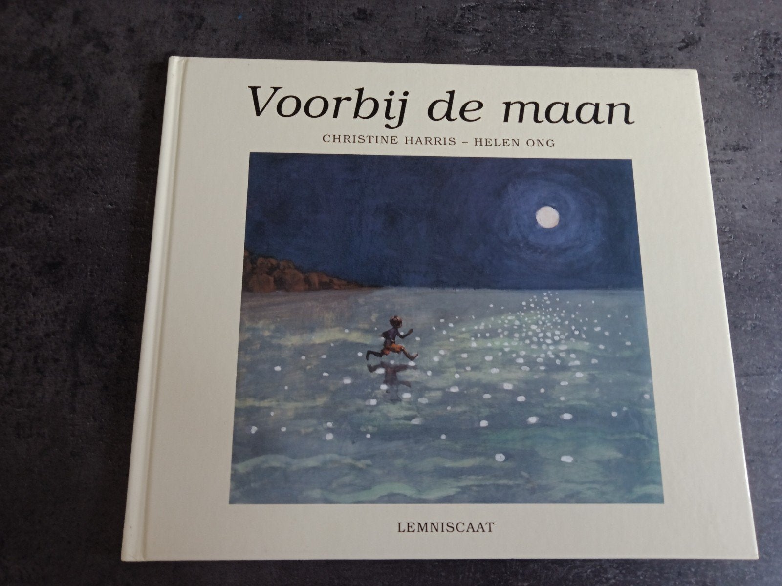 Voorbij de maan. LEMNISCAAT, Ophalen of Verzenden, Zo goed als nieuw, Fictie algemeen, 5 of 6 jaar