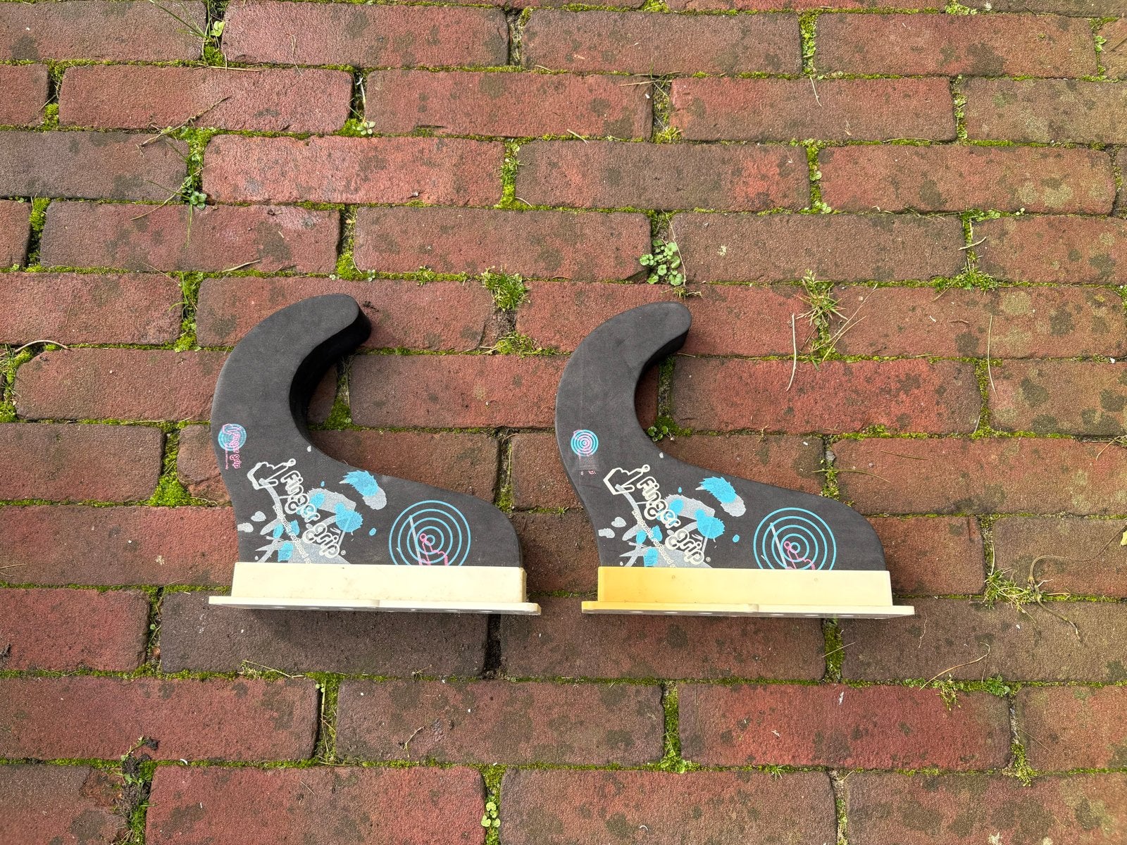 Surfboard muurbeugels Fingergrip, Ophalen of Verzenden, Gebruikt