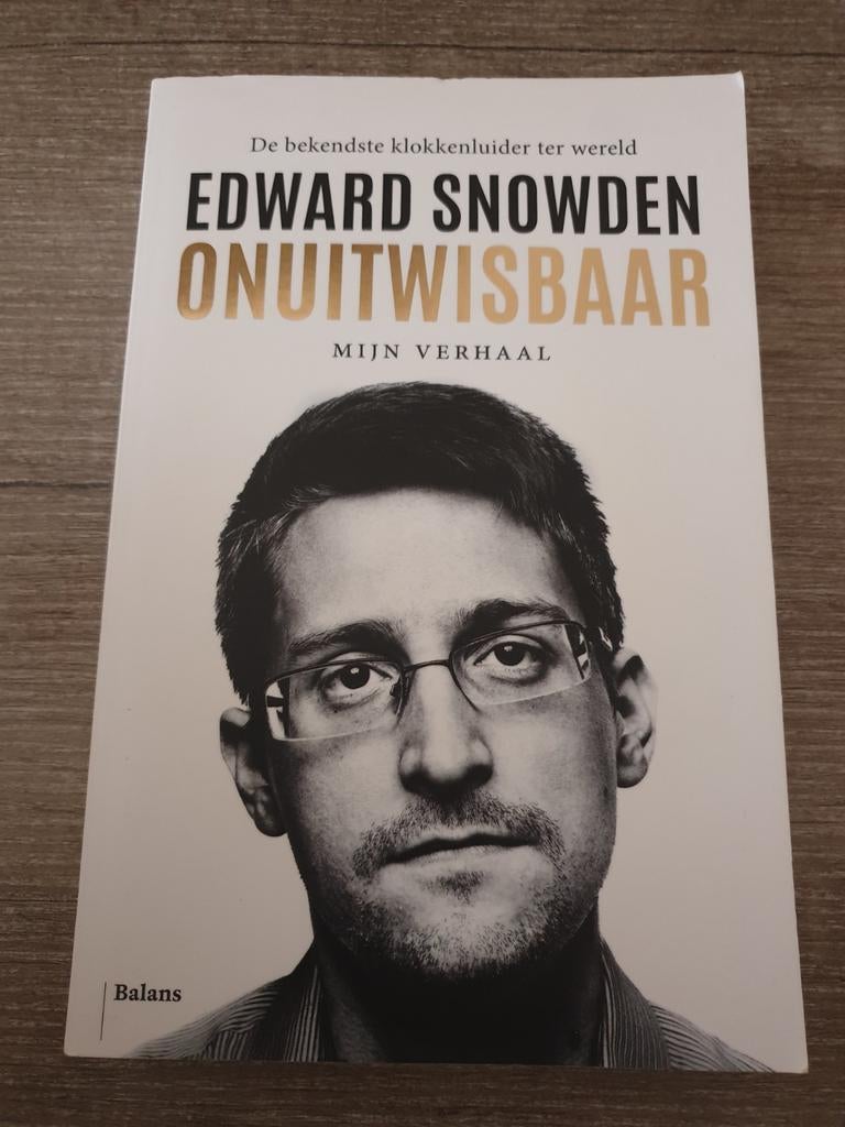 Edward Snowden - Onuitwisbaar: Mijn Verhaal, Ophalen of Verzenden, Gelezen, Edward Snowden, Politiek