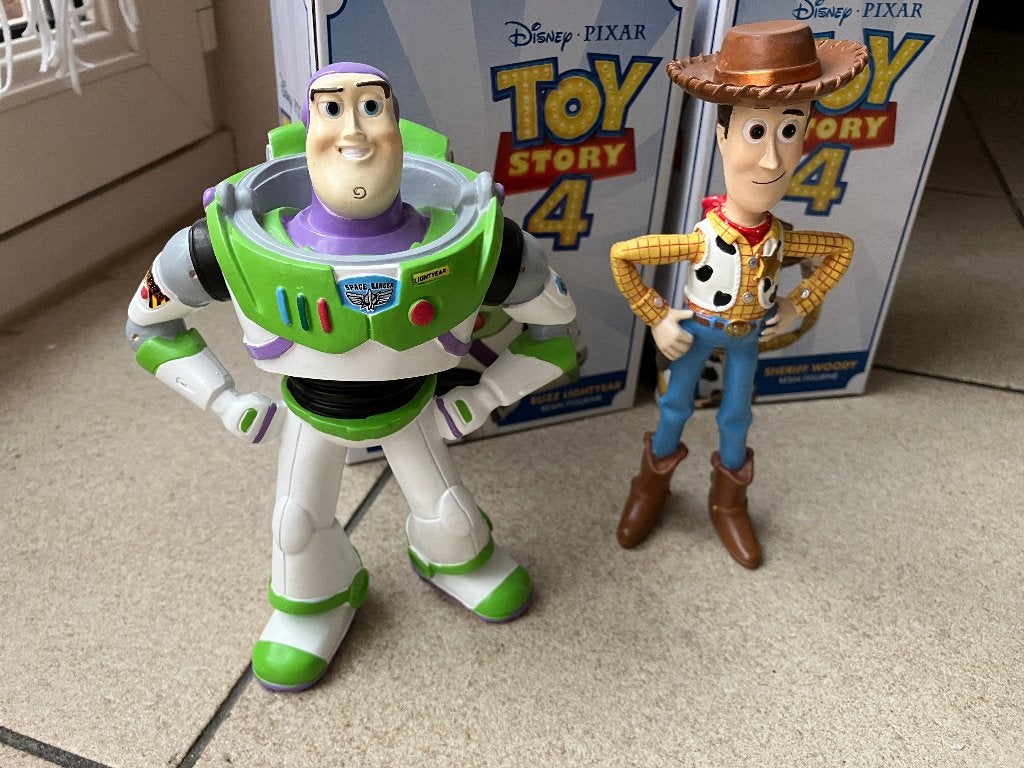 Disney beelden Woody & Buzz ( Toy Story ), Ophalen of Verzenden, Overige figuren, Nieuw, Beeldje of Figuurtje