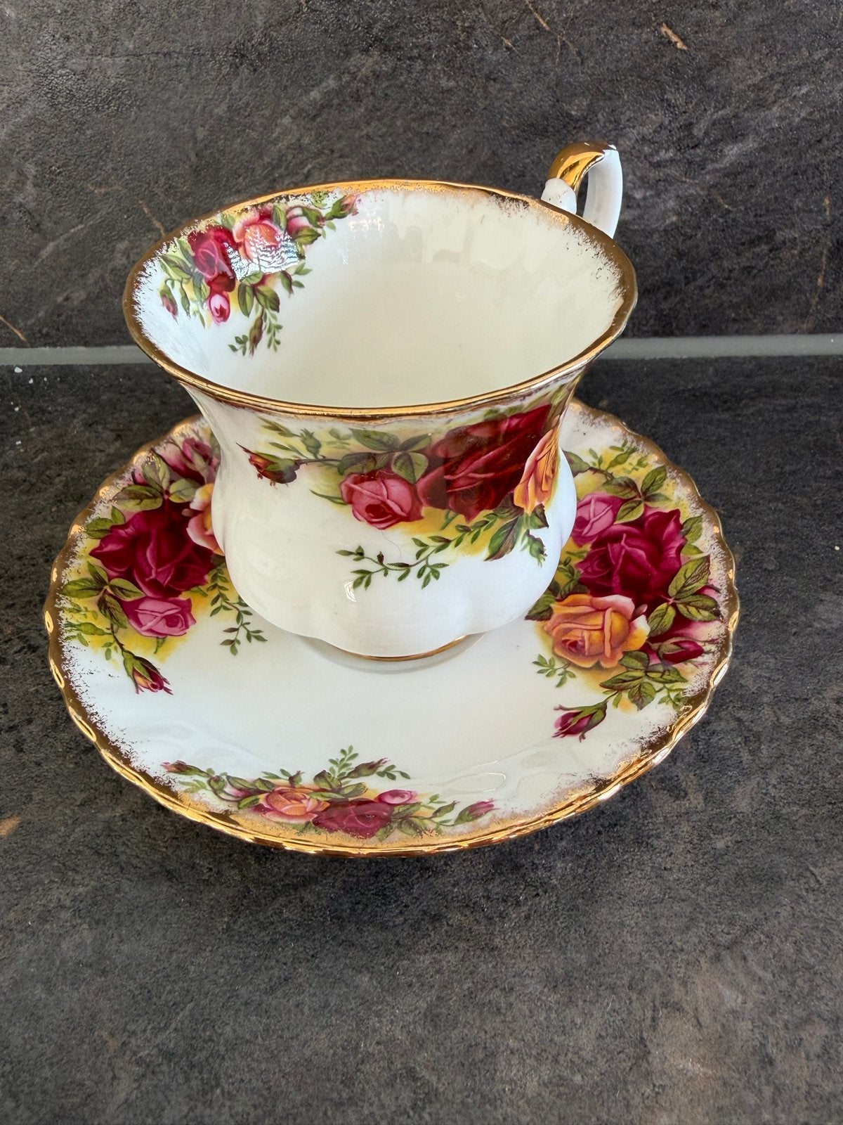 Royal Albert Old Country Roses Kop en Schotel, Ophalen of Verzenden