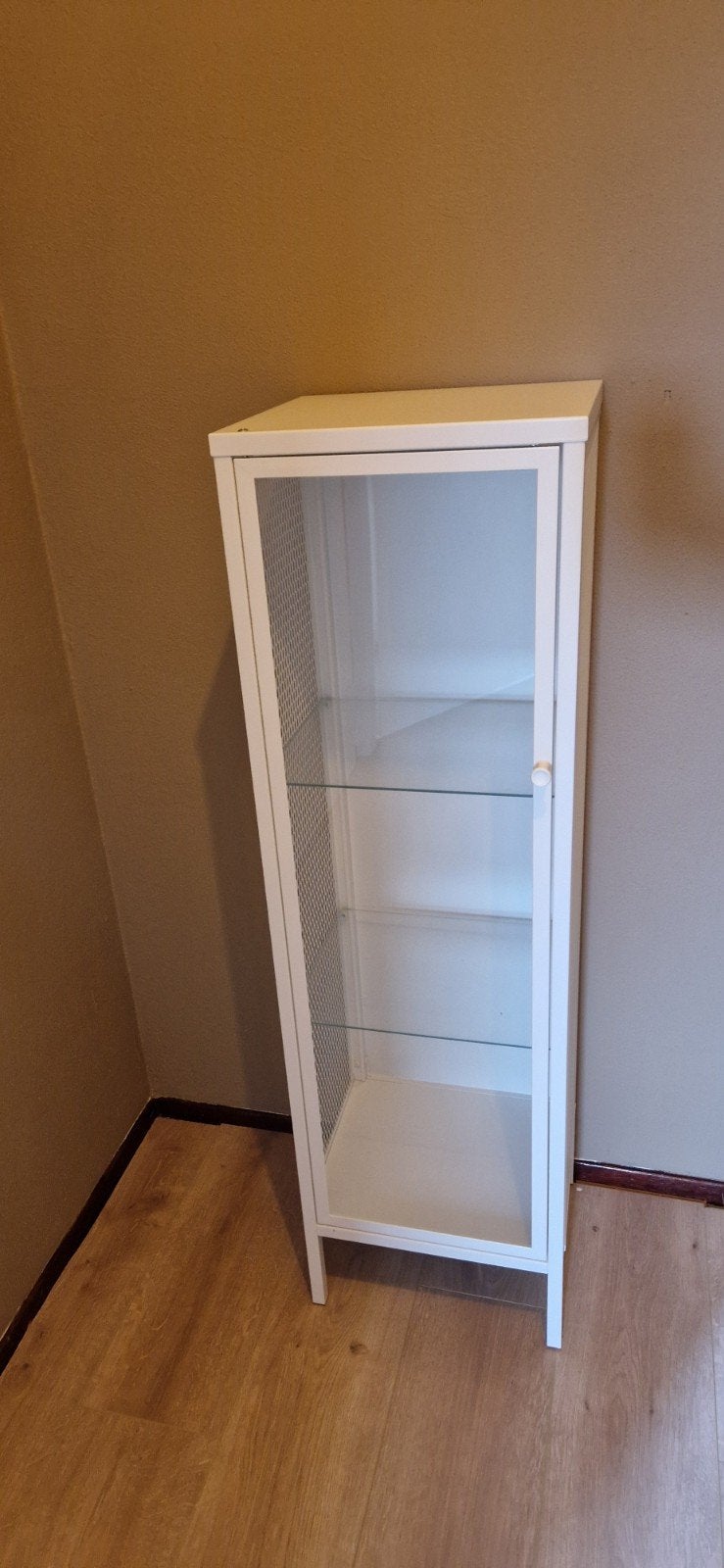 Witte vitrinekast met glazen planken, Minder dan 50 cm, Met deur(en), 100 tot 150 cm, Ophalen of Verzenden