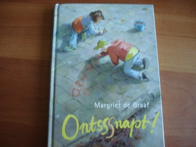 GG(668) ontsnapt ! ; door margriet de graaf         , Ophalen of Verzenden, Zo goed als nieuw, Fictie algemeen