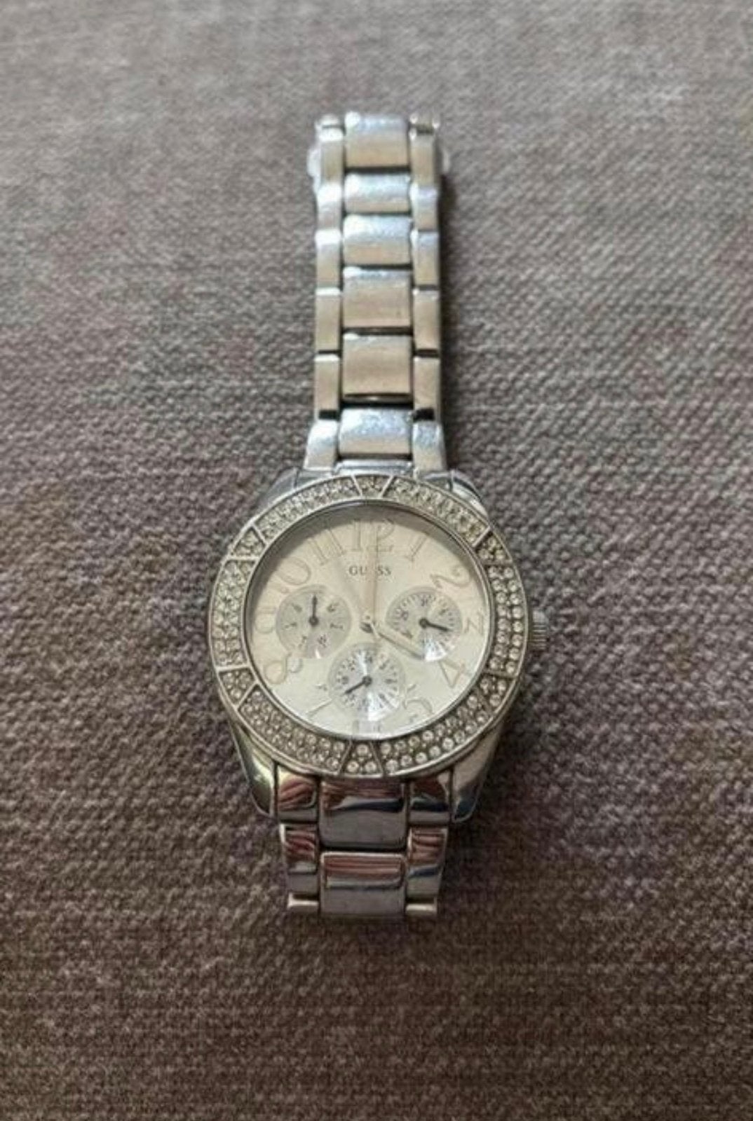 Horloge GUESS met strass steentjes, Ophalen of Verzenden