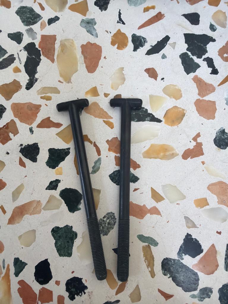 2x T-schroef 61mm voor Thule fietsendrager, Ophalen of Verzenden, Nieuw, Fietsendrager-accessoire