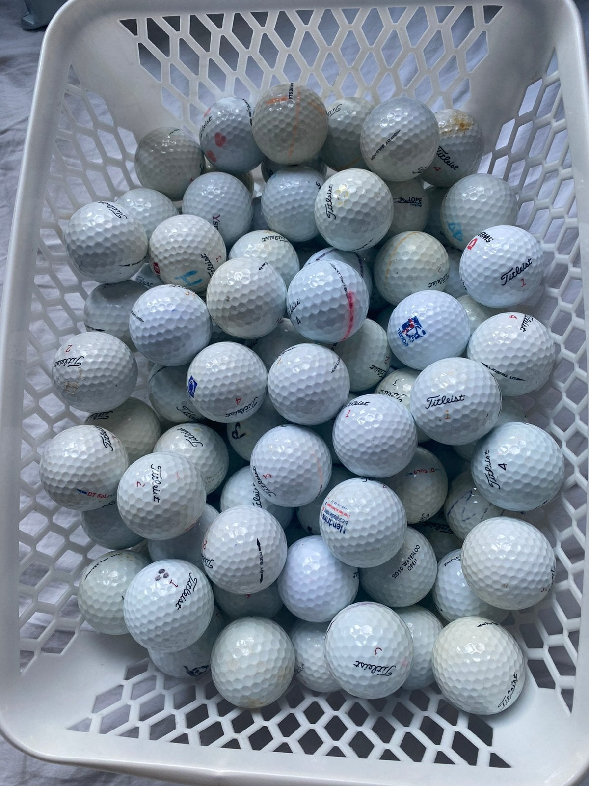 Titleist golfballen 100 stuks, Ophalen of Verzenden, Zo goed als nieuw, Bal(len)
