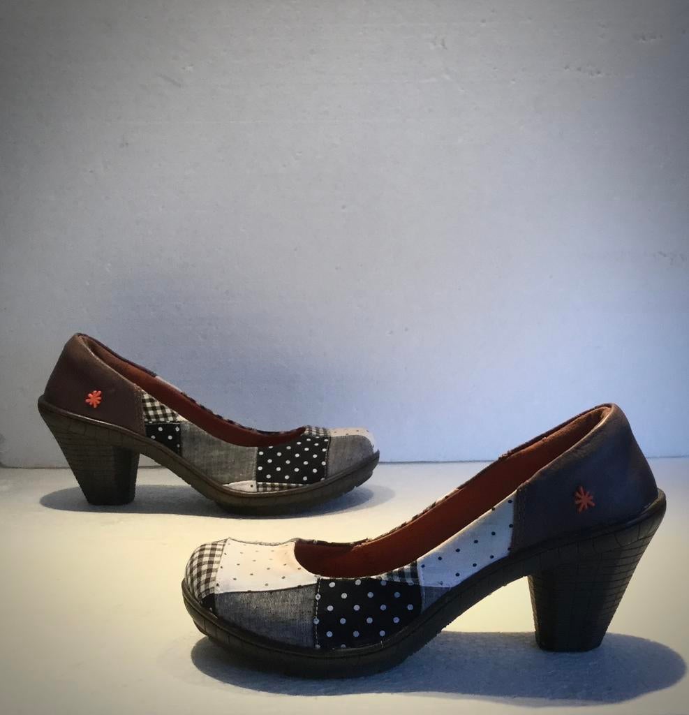 Art design dames schoenen met hak 39, Schoenen met lage hakken, Overige kleuren, Ophalen of Verzenden, Zo goed als nieuw