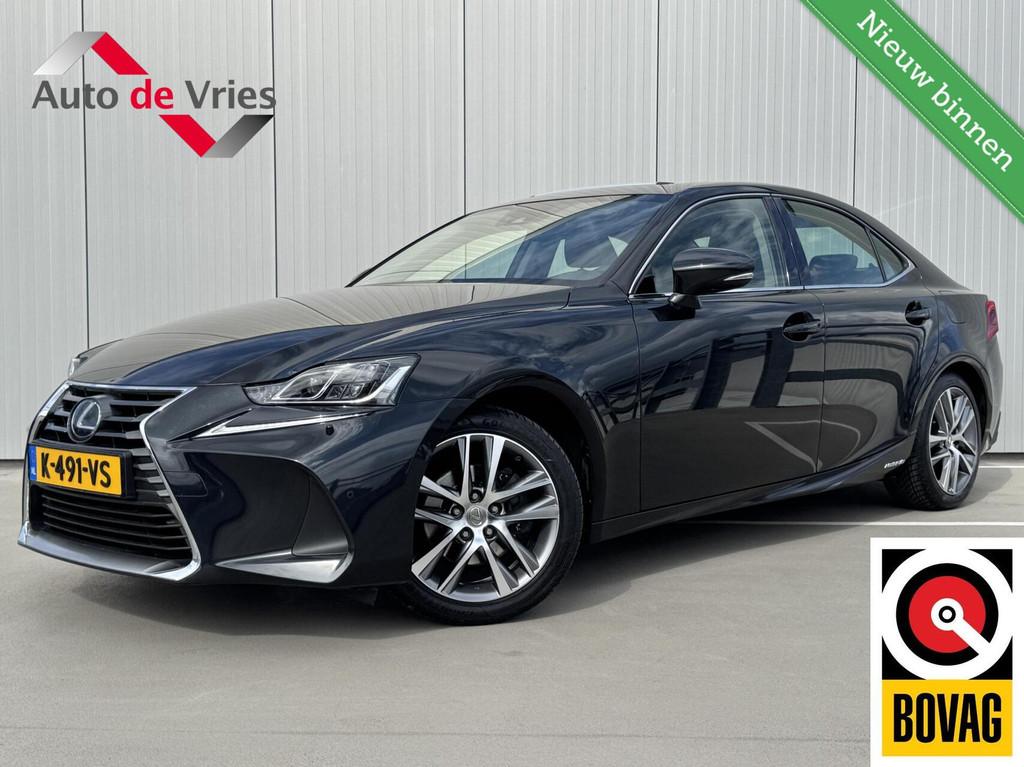 Lexus IS 300h Hybrid Business Line Pro|Schuifdak|NL-Auto, Auto's, Lexus, Automaat, Achterwielaandrijving, Gebruikt, Bedrijf
