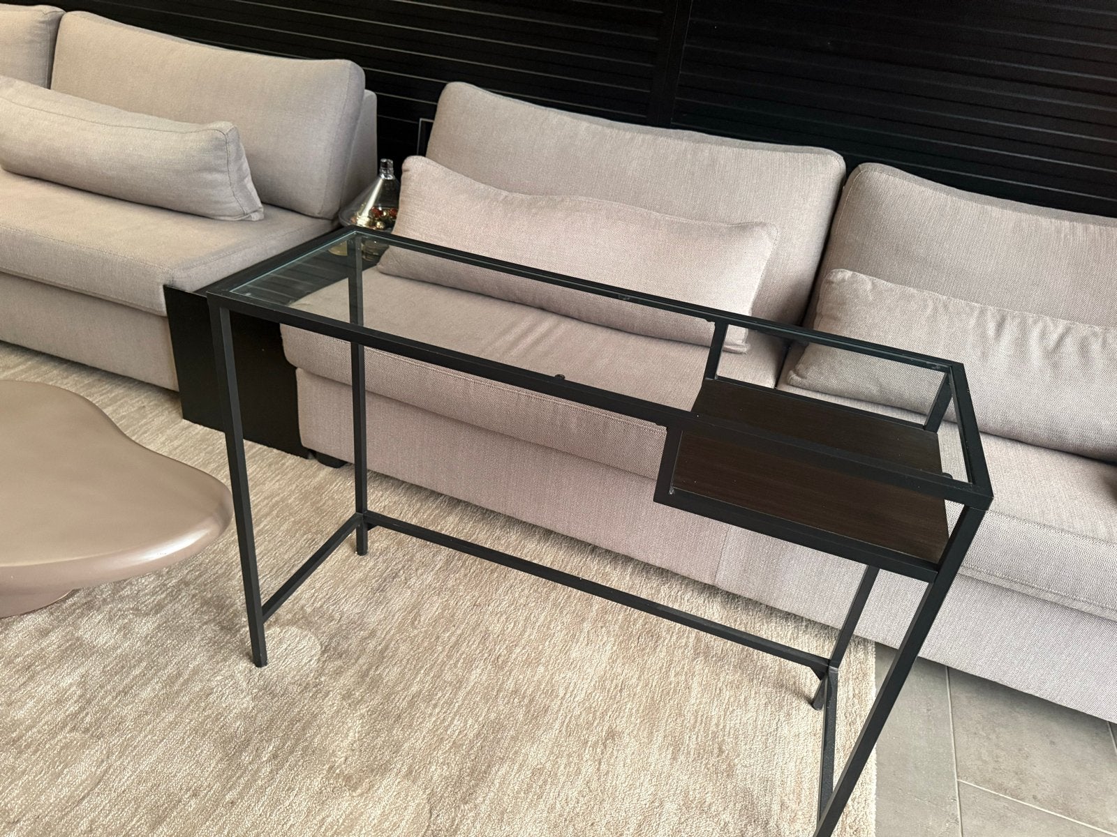 IKEA laptoptafel in zeer goede staat, Ophalen of Verzenden, Zo goed als nieuw
