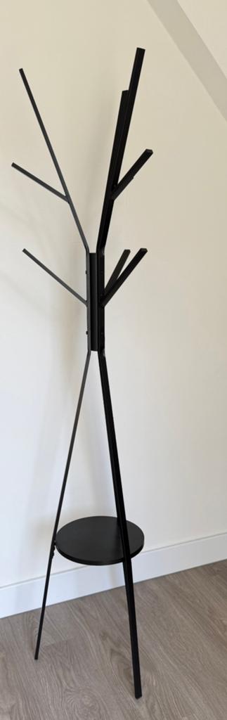 Ikea kapstok, Ophalen