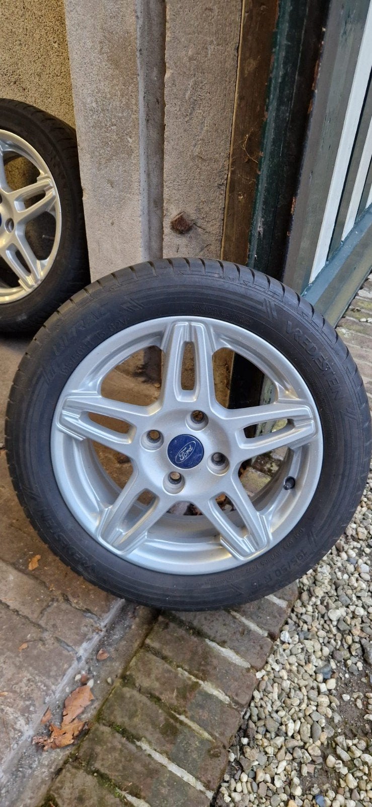 Ford 15 inch velgen met Vredestein zomerbanden 195/50 R15, Gebruikt, 15 inch, Banden en Velgen, Ophalen of Verzenden