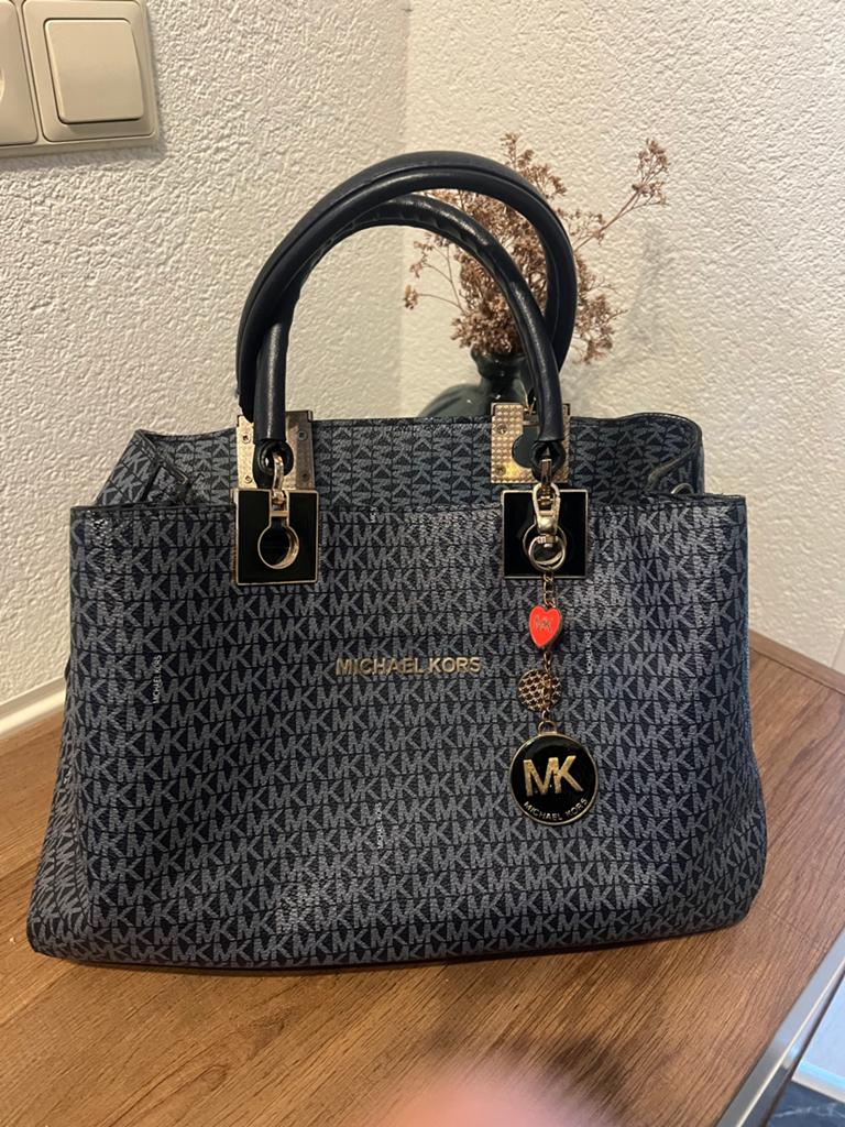 Michael Kors Handtas - Stijlvol en Ruim, Sieraden, Tassen en Uiterlijk, Tassen | Damestassen, Ophalen of Verzenden, Zo goed als nieuw