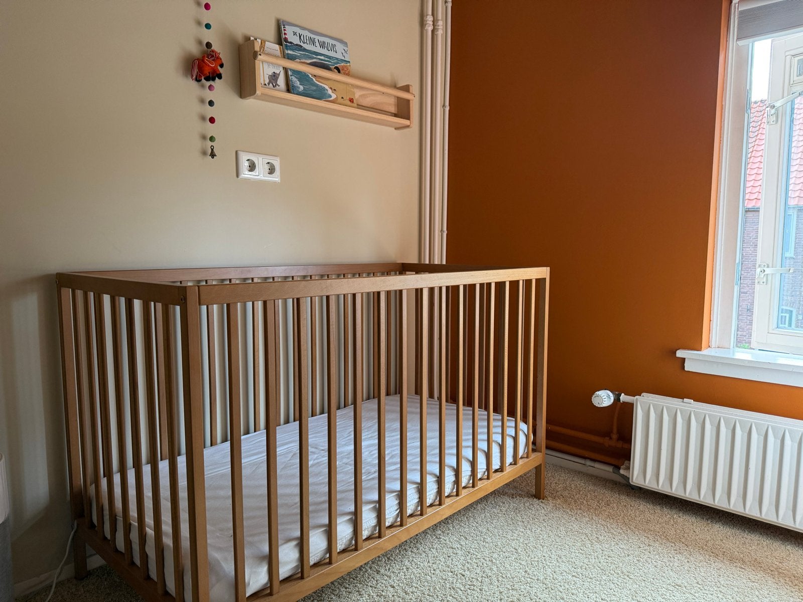 Houten ledikantje voor baby of peuter 120x60 cm, Ophalen, Gebruikt, Ledikant
