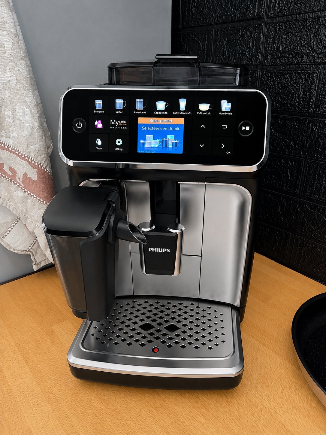 PHILIPS Series LatteGo 5400, Witgoed en Apparatuur, Koffiezetapparaten, Ophalen, 10 kopjes of meer, Koffiemachine, Zo goed als nieuw