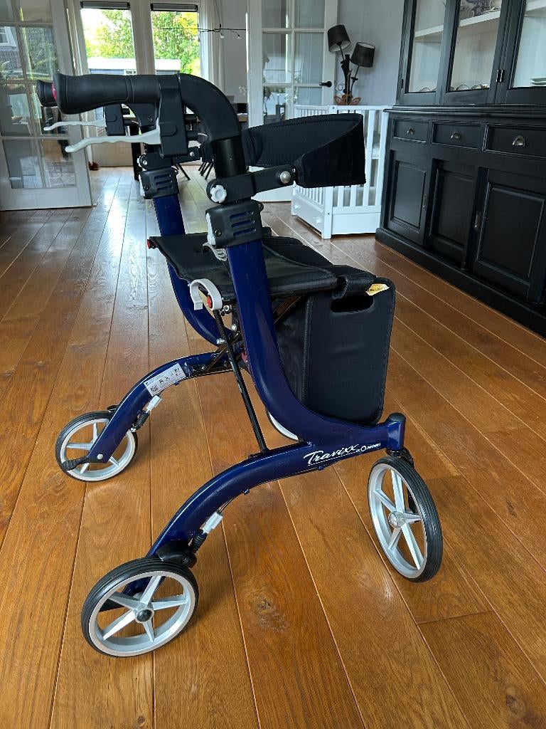 Rollator Travixx de luxe (Medipoint), Diversen, Ophalen, Opvouwbaar, Zo goed als nieuw