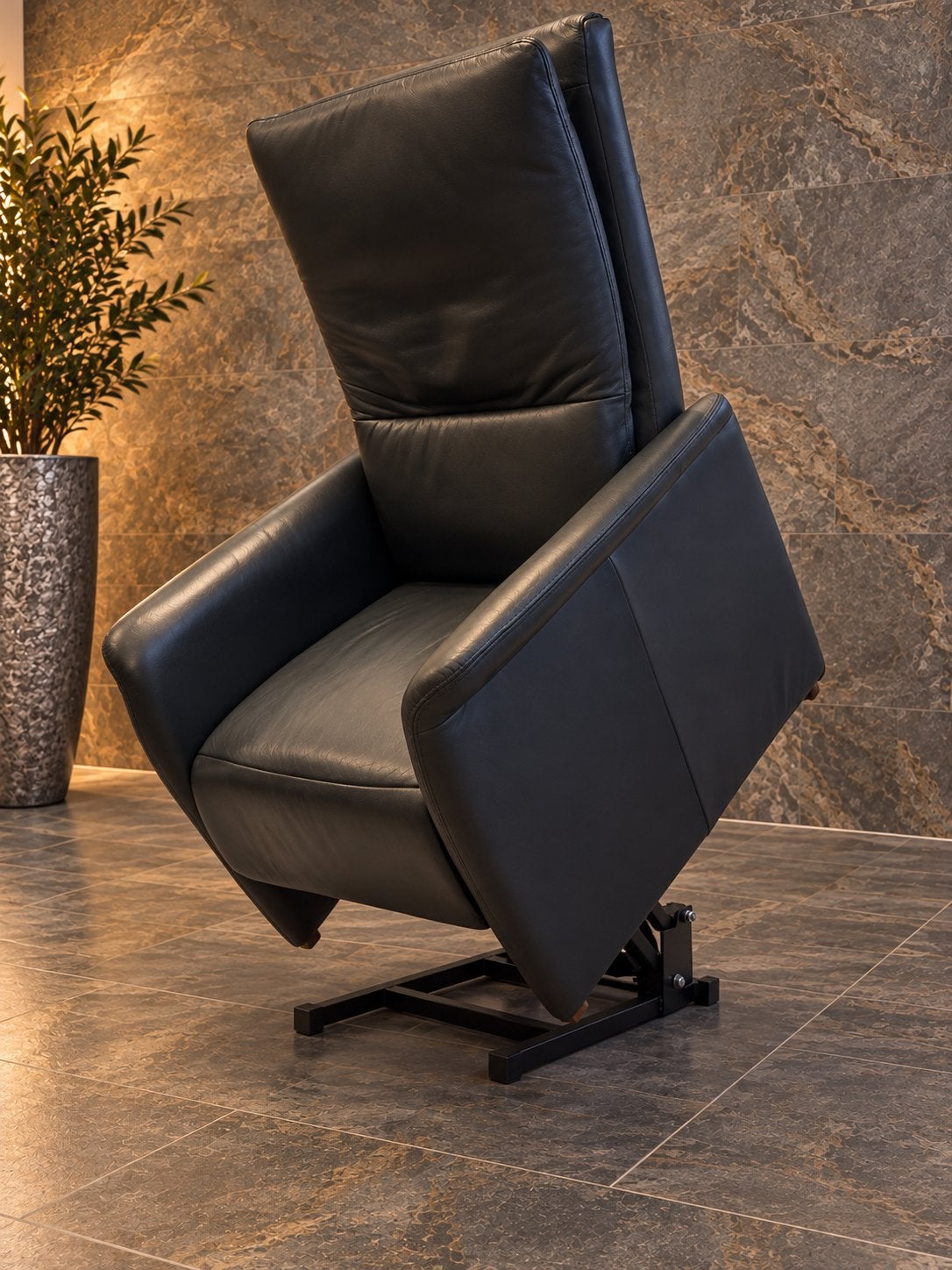 Sta op stoel & relax model Limoss Echt Leder Gratis Bezorgd, Huis en Inrichting, Ophalen of Verzenden, Zo goed als nieuw, 75 tot 100 cm