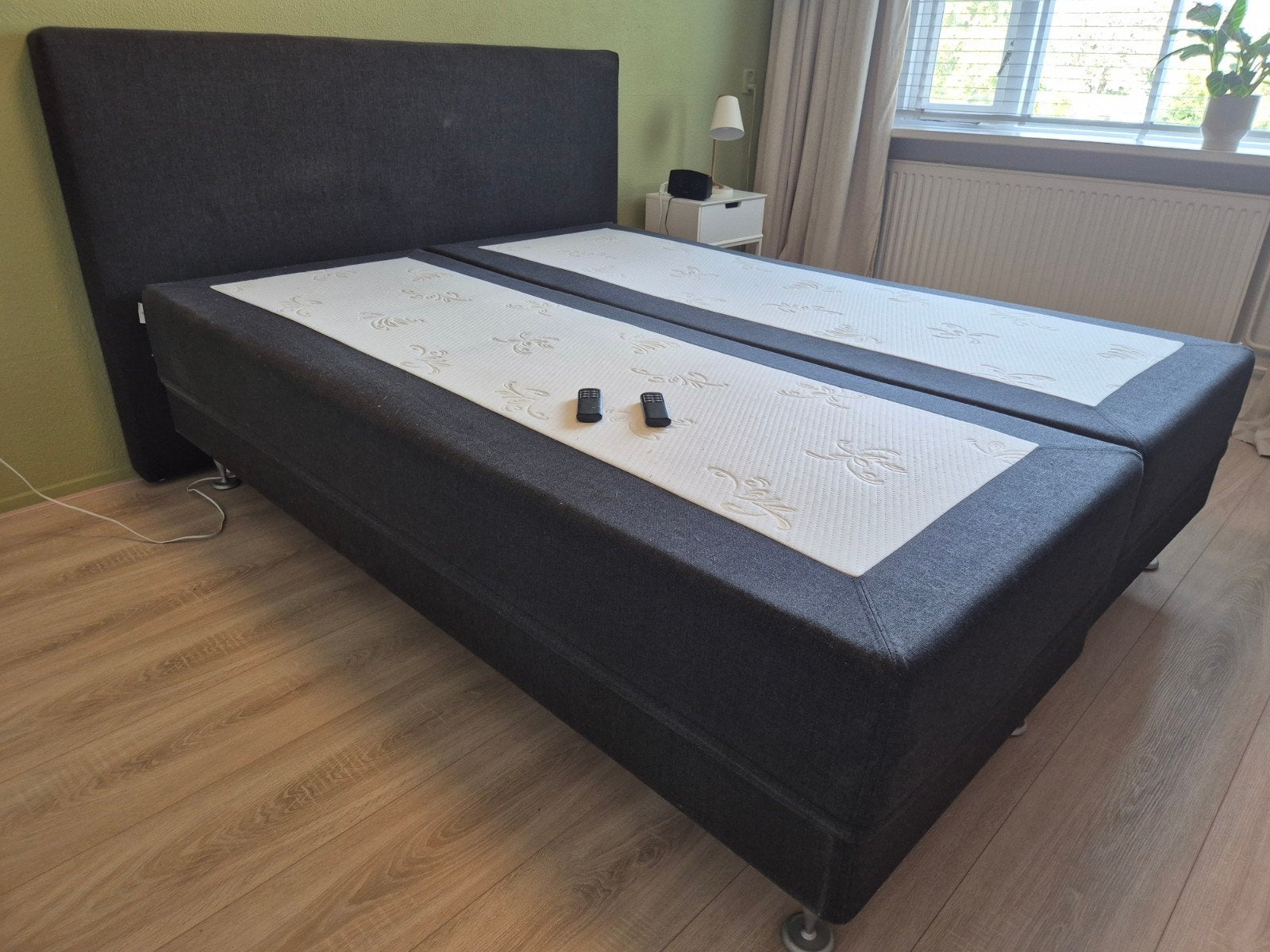 SwissSense Boxspring 160x210 elektrisch verstelbare bodems, Ophalen, Gebruikt, Tweepersoons, 160 cm