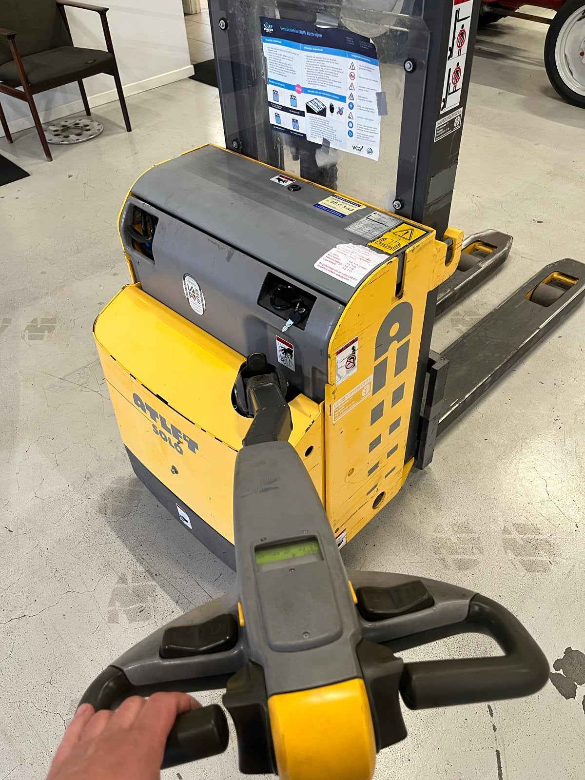Atlet Solo Stapelaar 1250kg - Hefhoogte 1790mm, 1000 tot 2000 kg, Ophalen of Verzenden, Elektrisch, Stapelaar