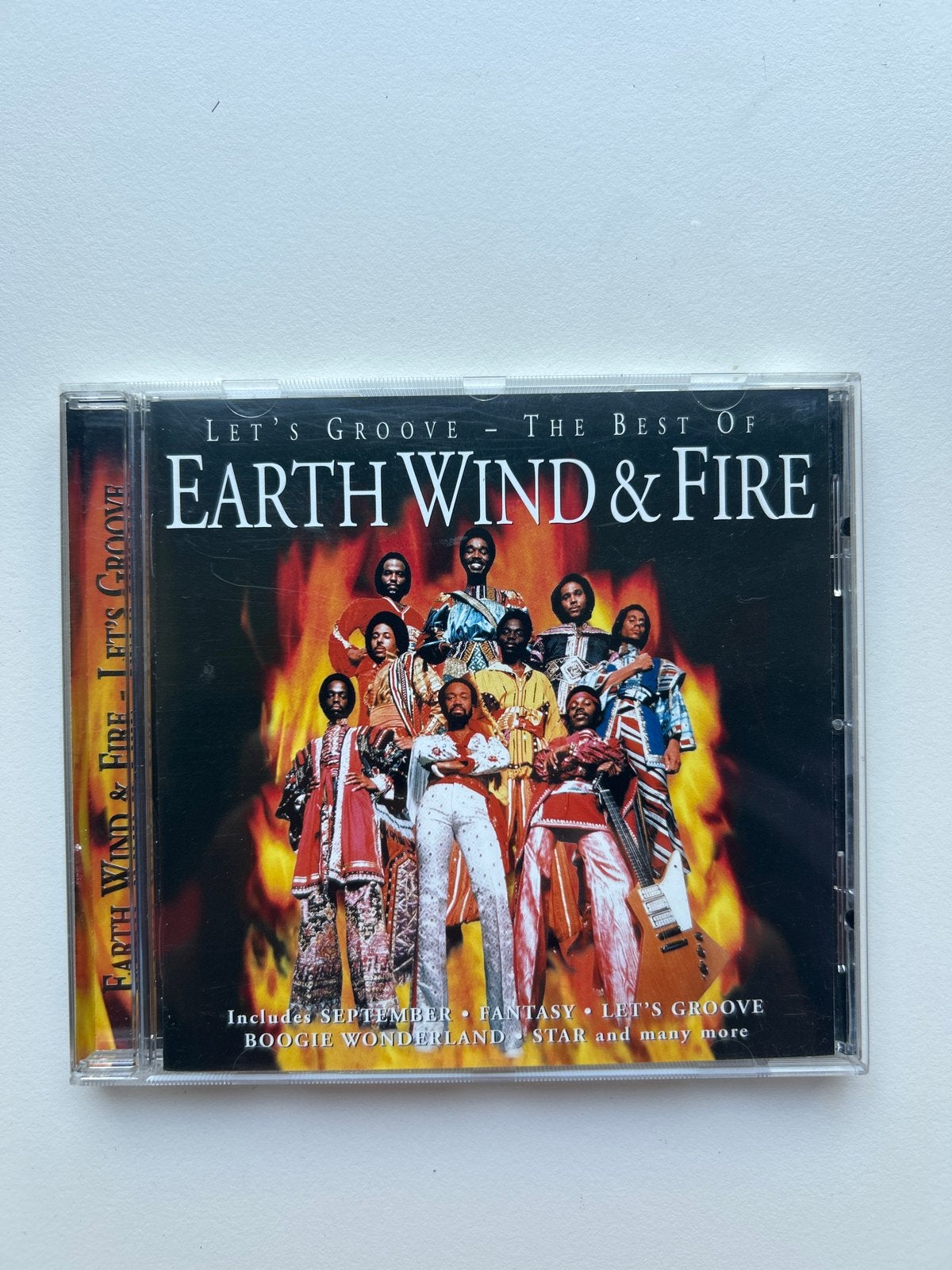 Earth Wind & Fire - Let's Groove: The Best Of CD, Ophalen of Verzenden, Gebruikt, Funk, Verzamelalbum